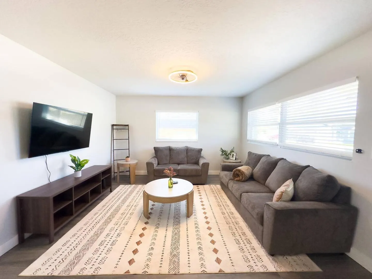 Holiday home Stylish 4B2B Fire Pit, Grill, Location Villa Tampa